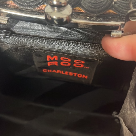 Moo Roo Handbag Gorgeous Rare Black/Bronze wristlet style w/feathers & beads. - Picture 4 of 7